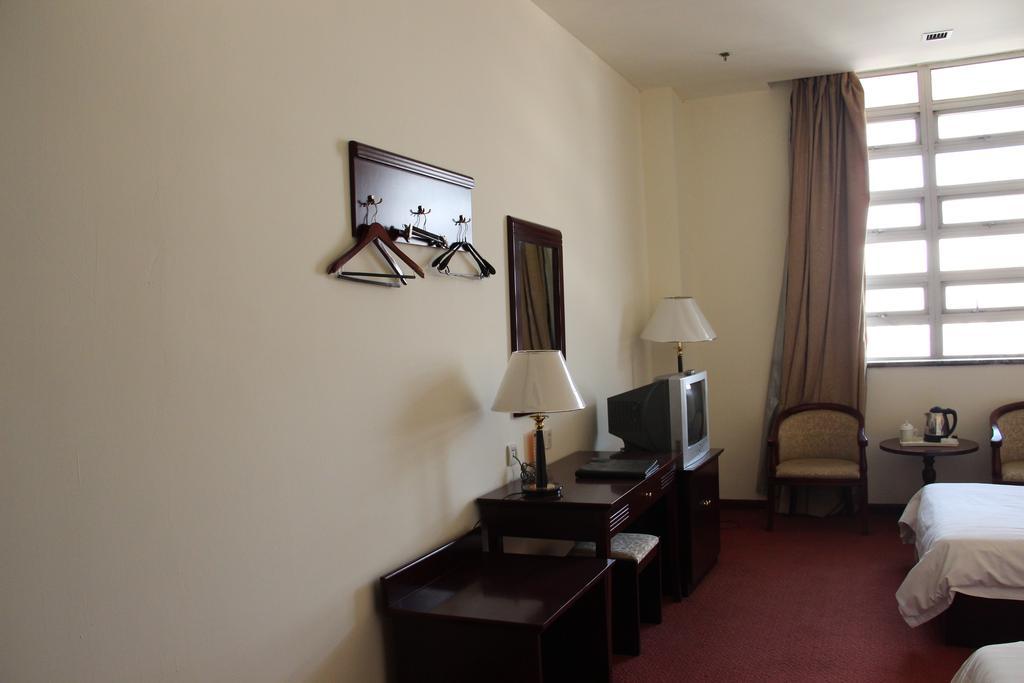 Super 8 Beijing Yizhuang Tianbao Hotel Quarto foto