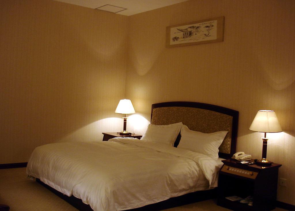 Super 8 Beijing Yizhuang Tianbao Hotel Quarto foto